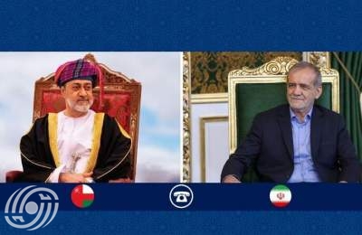 سلطان عمان يؤكد على تعزيز العلاقات مع إيران
