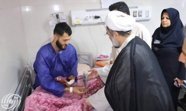 ممثل قائد الثورة يزور جرحى الهجوم الارهابي في زاهدان