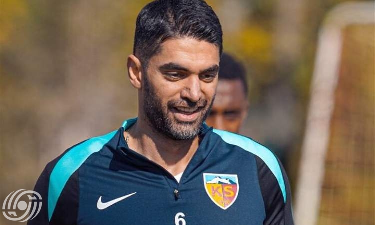 علي كريمي يعود إلى نادي استقلال