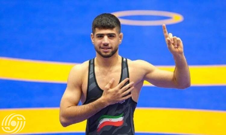 "مهدي يوسفي" ، بطل العالم للمصارعة الحرة للشباب
