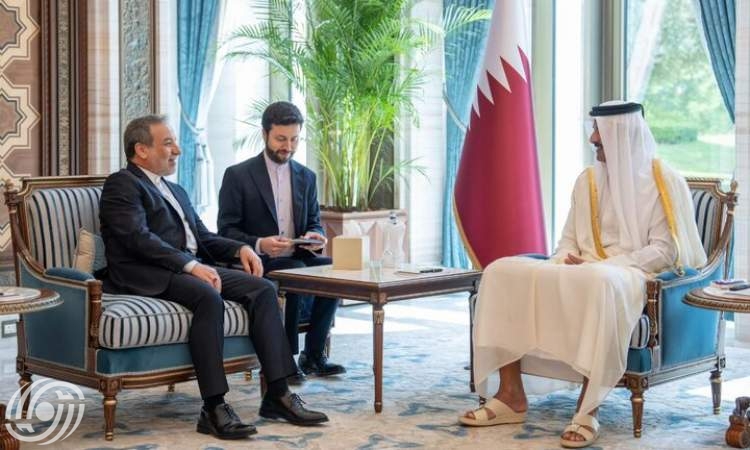 عراقجي يلتقي أمير قطر في الدوحة