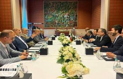 وزير الخارجية الايراني يلتقي قادة حركة حماس في الدوحة