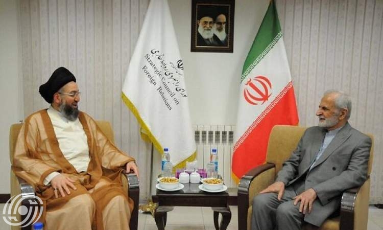 خرازي والحكيم يؤكدان على تعزيز التعاون الاقليمي