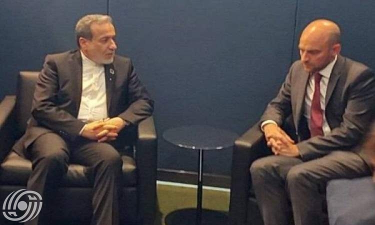 وزير الخارجية الإيراني يلتقي وزير الخارجية الفرنسي