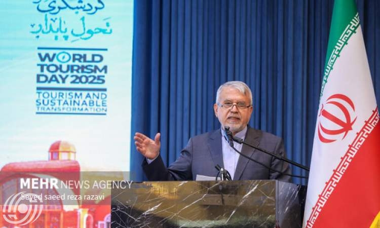 وزیر التراث الثقافی الایرانی: تم تدشین 1860 مشروعًا سیاحیًا فی البلاد خلال عام ونصف