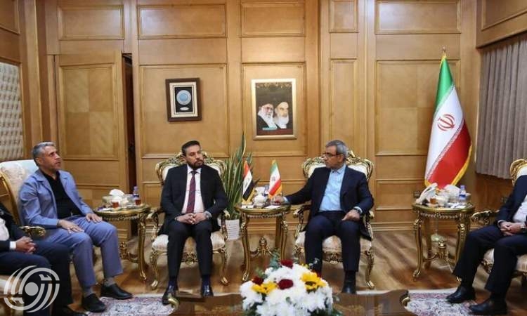 أكثر من 3800 طالب عراقي يدرسون في مشهد