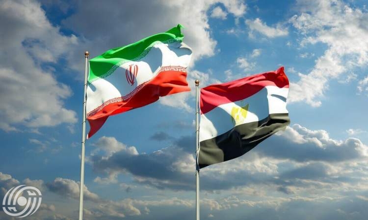 وزيرا الثقافة الإيراني والمصري يؤكدان تطوير التعاون الثنائي