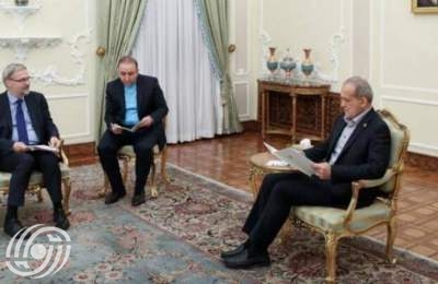 بزشكيان: الدعاية السلبية الامريكية الاوروبية ضد إيران لا أساس لها من الصحة