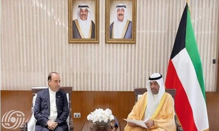 وزير الخارجية الايراني يبعث برسالة إلى نظيره الكويتي