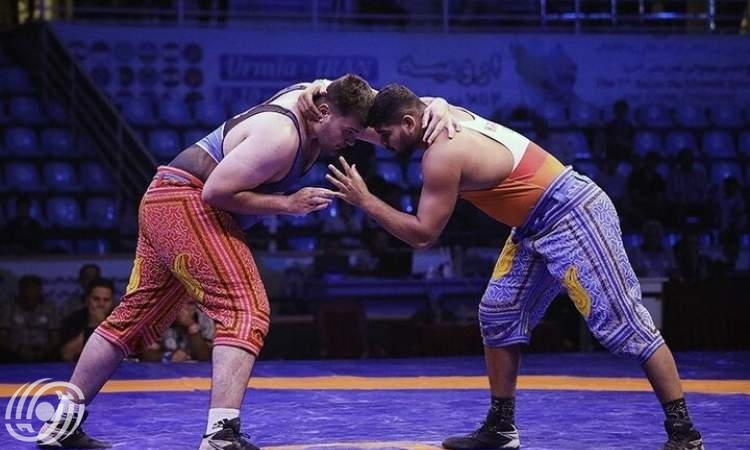 إيران تفوز ببطولة آسيا للمصارعة البهلوانية