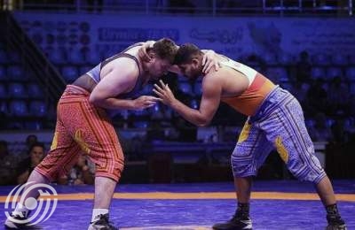 إيران تفوز ببطولة آسيا للمصارعة البهلوانية
