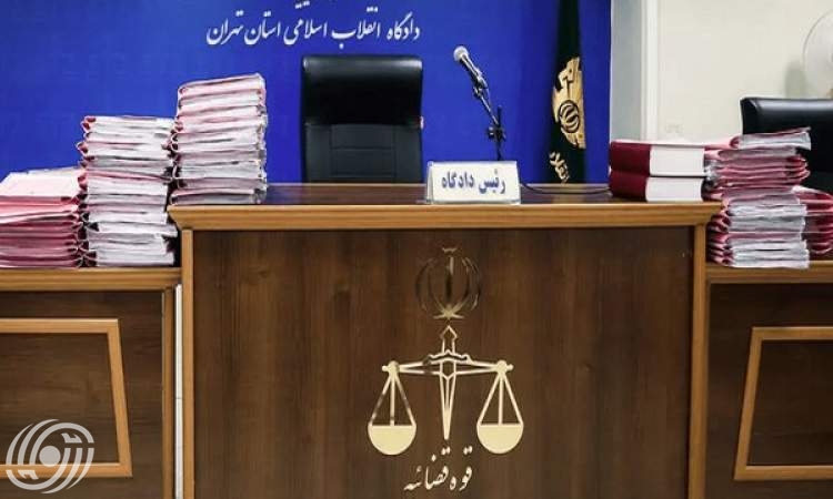 القضاء الإيراني يصدر الحكم الإبتدائي على فرنسيين اثنين بتهمة التجسس