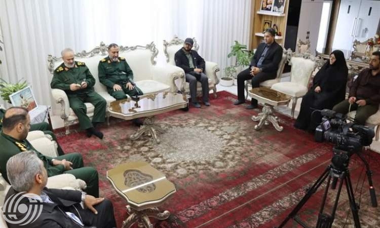 العميد فدوي يلتقي عائلة الشهيد سلطاني +صور