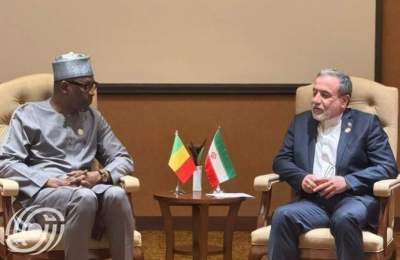 وزير الخارجية الايراني يلتقي نظيره المالي في كمبالا