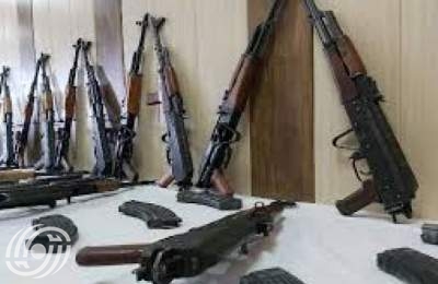 تفكيك عصابة كبيرة لتوزيع وبيع الأسلحة في العاصمة تفكيك عصابة كبيرة لتوزيع وبيع الأسلحة في العاصمة