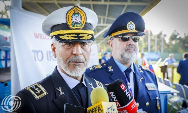 الأدميرال سياري: القوات المسلحة الإيرانية جاهزة لمواجهة أي تهديد.