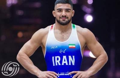 مصارع ايراني يتقلد الذهبية ببطولة العالم للمصارعة تحت سن 23 عاماً.