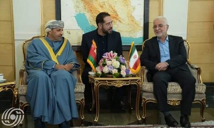 وزير الداخلية الايراني يستقبل نظيره العُماني
