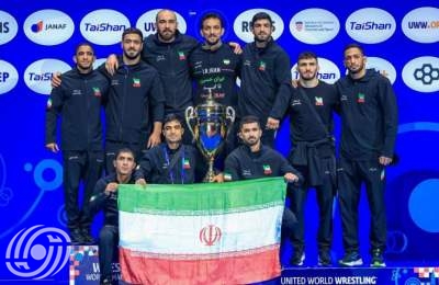 الاتحاد العالمي للمصارعة یعلن فوز المنتخب الإيراني للمصارعة الحرة ببطولة العالم 2015