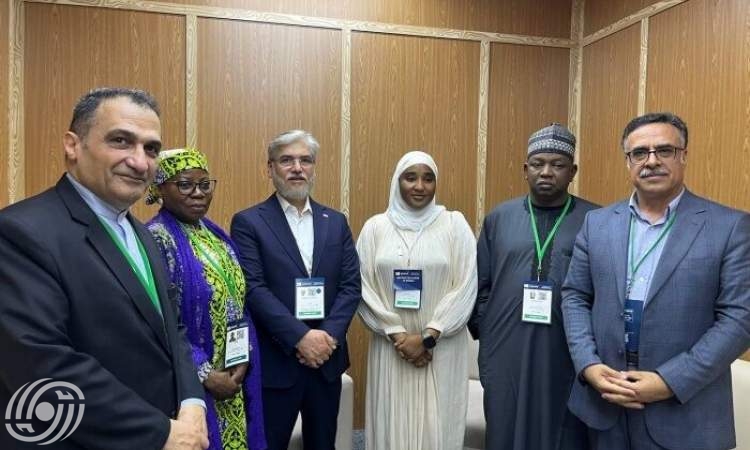 وزير العلوم الإيراني يلتقي وزيرة التعليم النيجيرية الأوزبكية