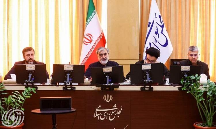 أعضاء لجنة الأمن القومي الایرانی: الرد الحاسم على قرار الوكالة الدولية للطاقة الذرية امر ضروري