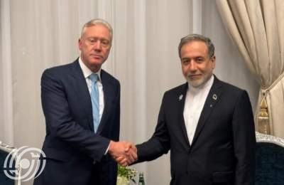 عراقجي يهنئ نظيره اللبناني بعيد استقلال بلاده