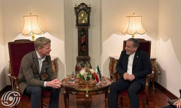 الممثل الخاص للأمين العام للأمم المتحدة في اليمن يلتقي وزير الخارجية الإيراني