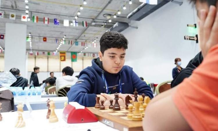 لاعبو الشطرنج الإيرانيون يحصدون ميداليتين ذهبيتين