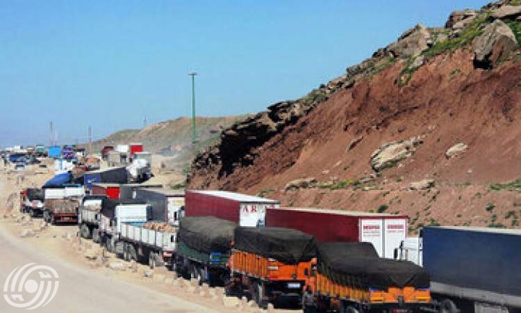 255 ألف شاحنة تحمل بضائع للتصدير تعبر الجمارك الحدودية لكرمانشاه