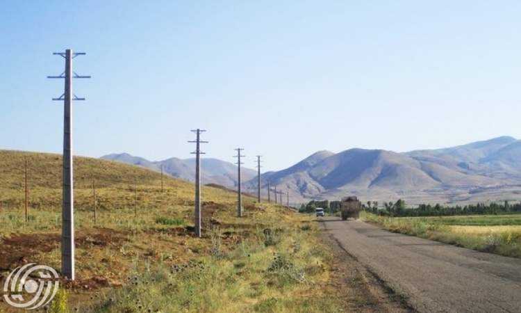 إيران وأرمينيا تناقشان زيادة واردات الكهرباء للصيف المقبل