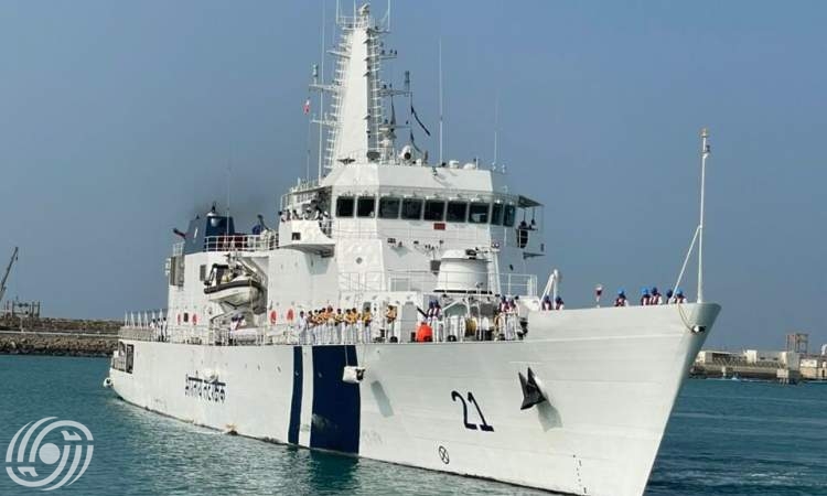 سفينة عسكرية هندية ترسو في ميناء تشابهار الإيراني